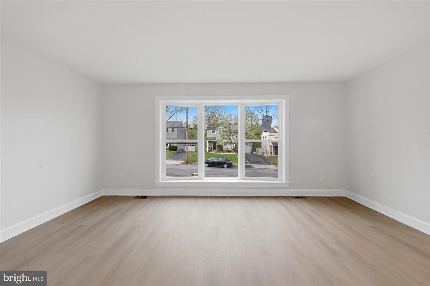 50 Colonial Drive photo 5