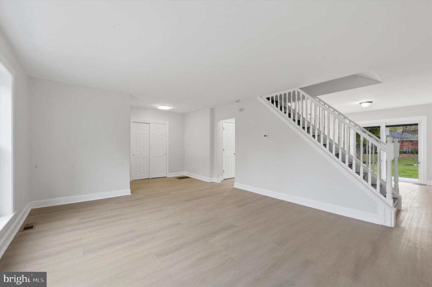 50 Colonial Drive photo 7