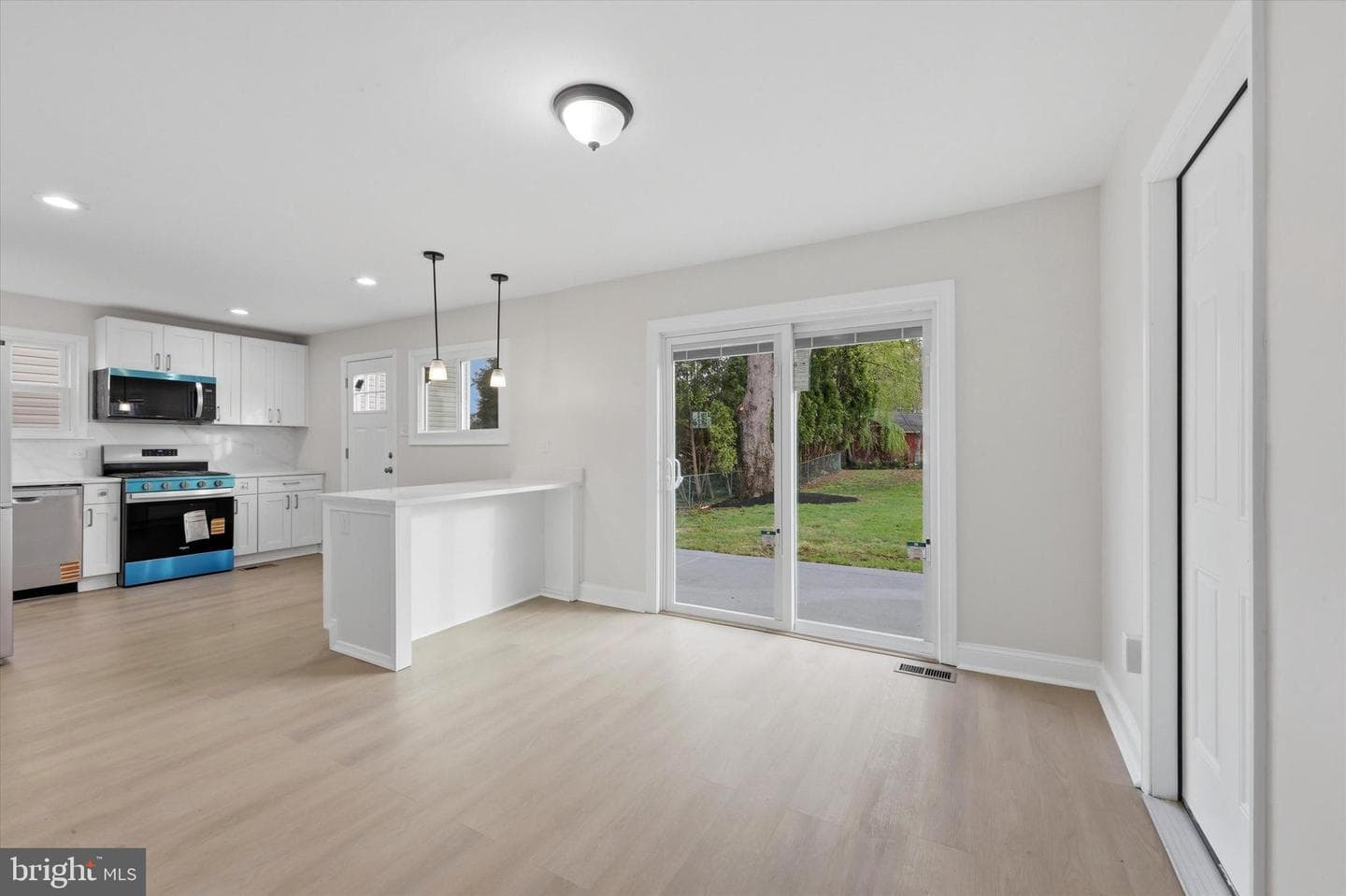 50 Colonial Drive photo 8