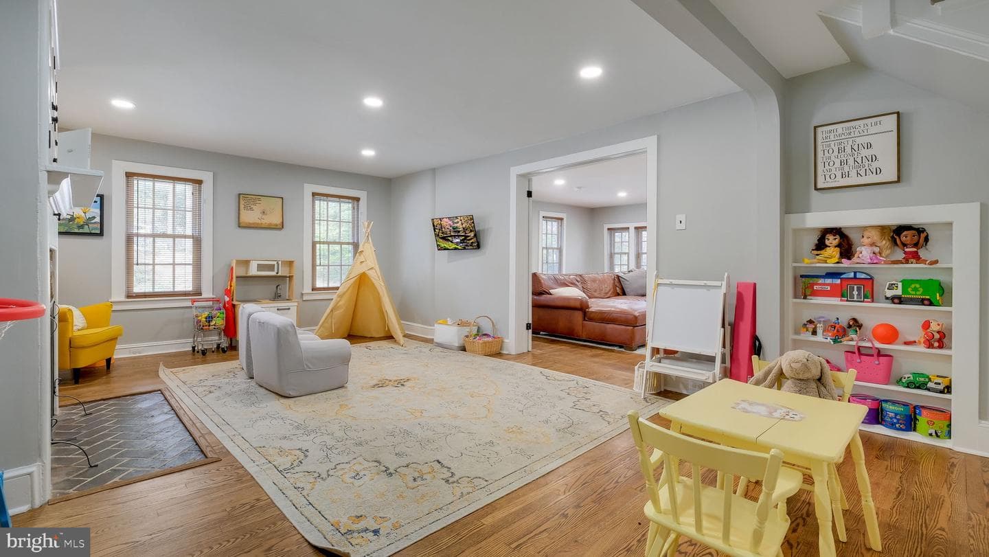 204 W Brookhaven Road photo 12