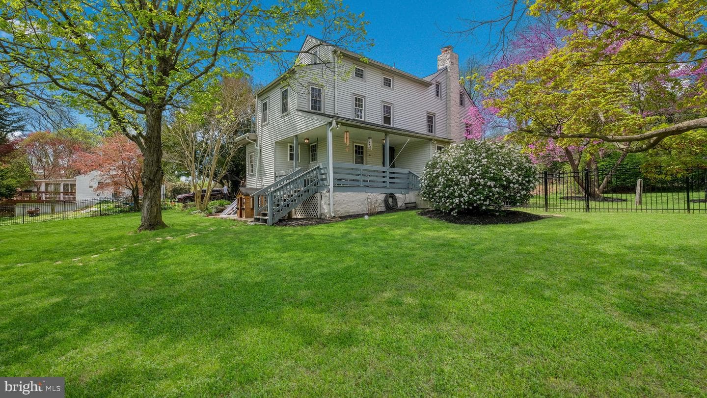 204 W Brookhaven Road photo 41