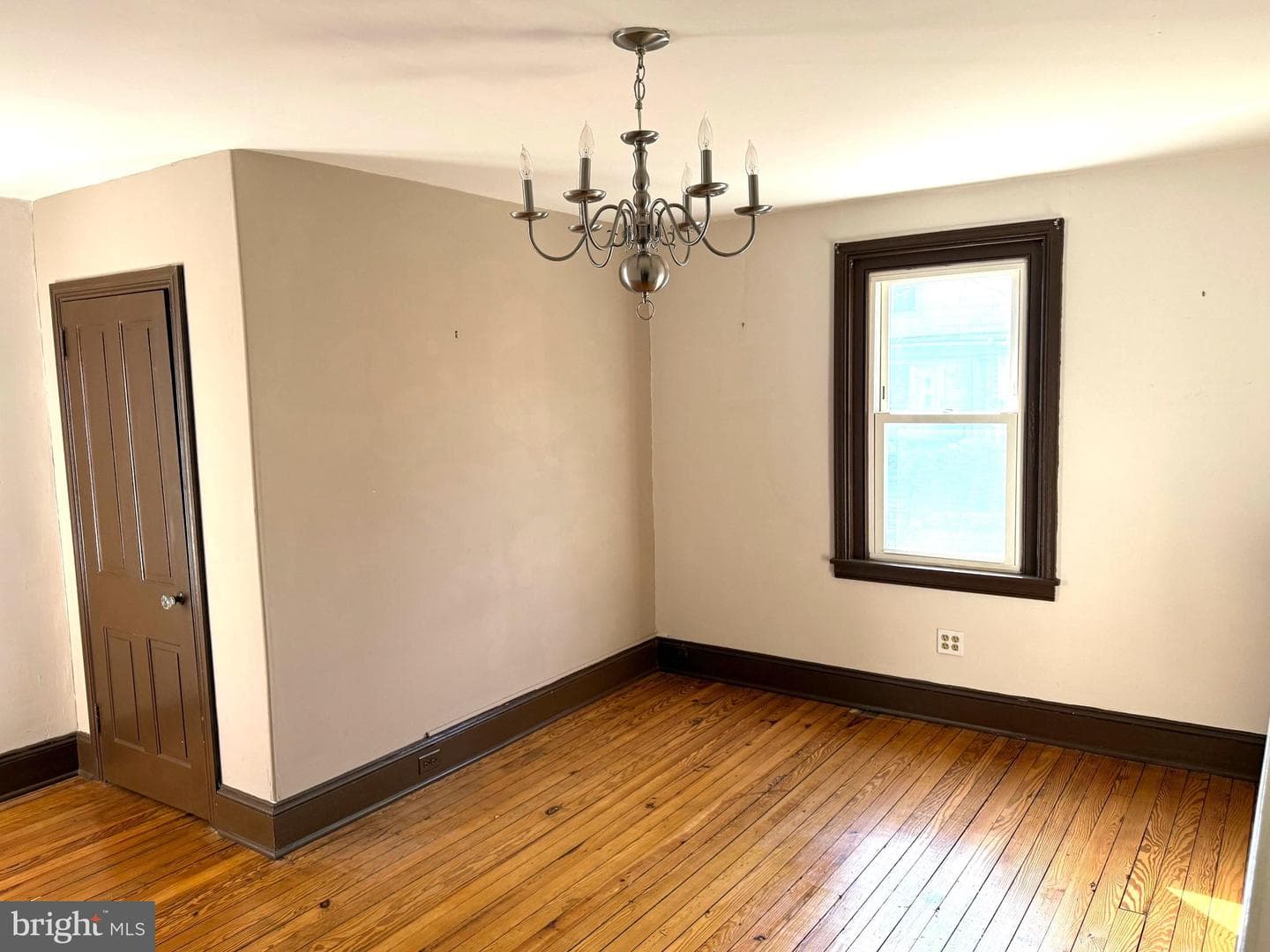 256 N Aberdeen Avenue photo 7