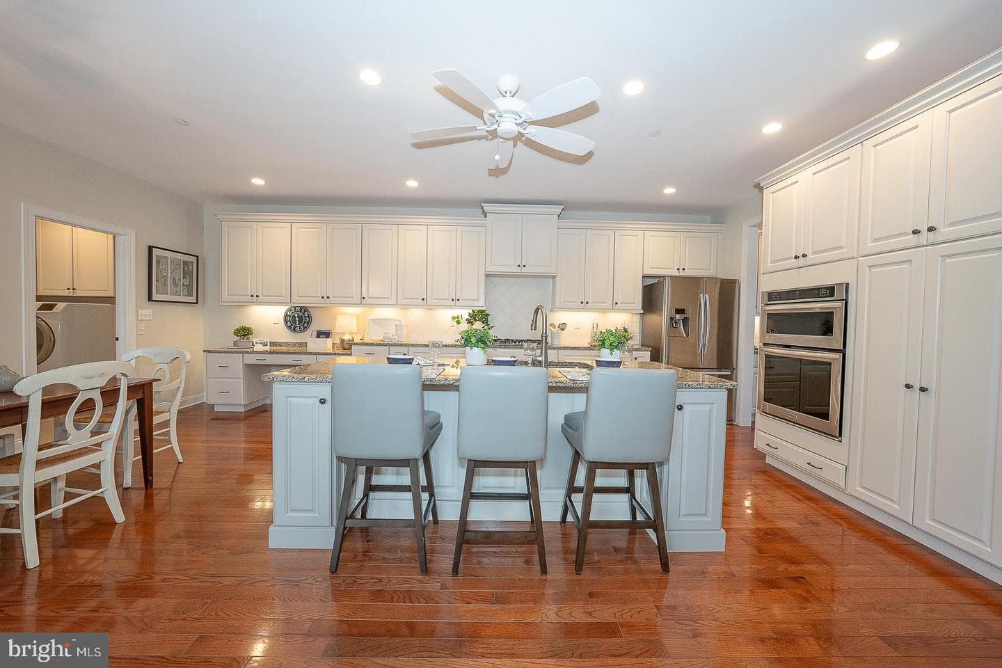 3708 Liseter Gardens photo 17