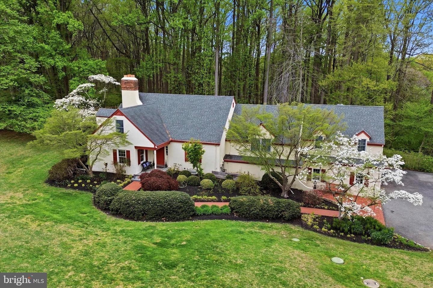 124 Tally Ho Drive photo 53