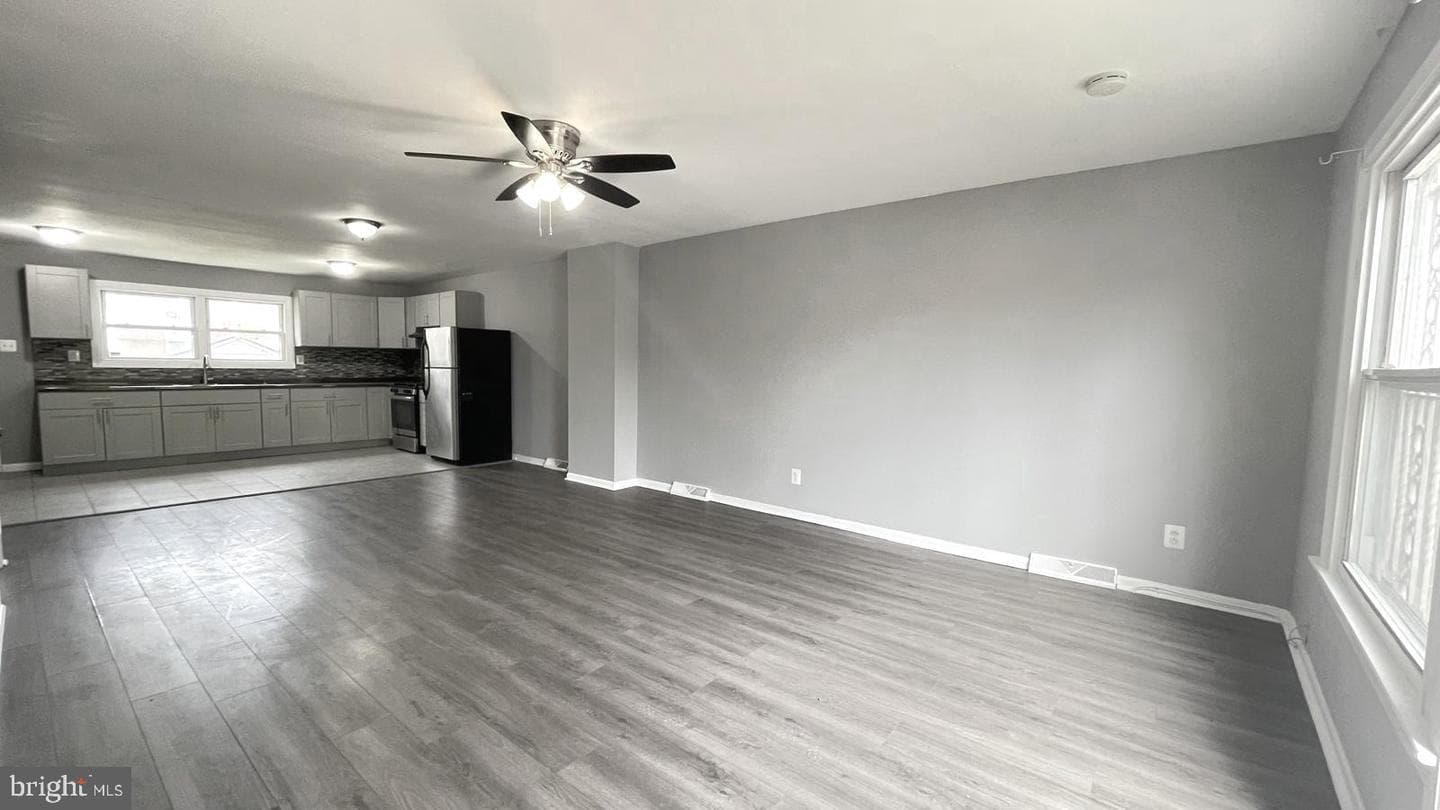 1340 W 7th Street photo 4