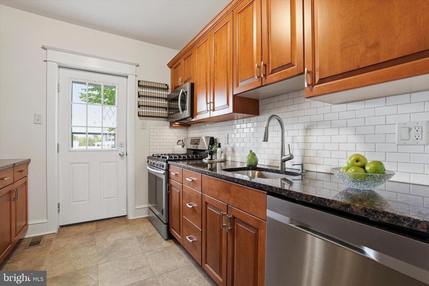 18 Vernon Road photo 10