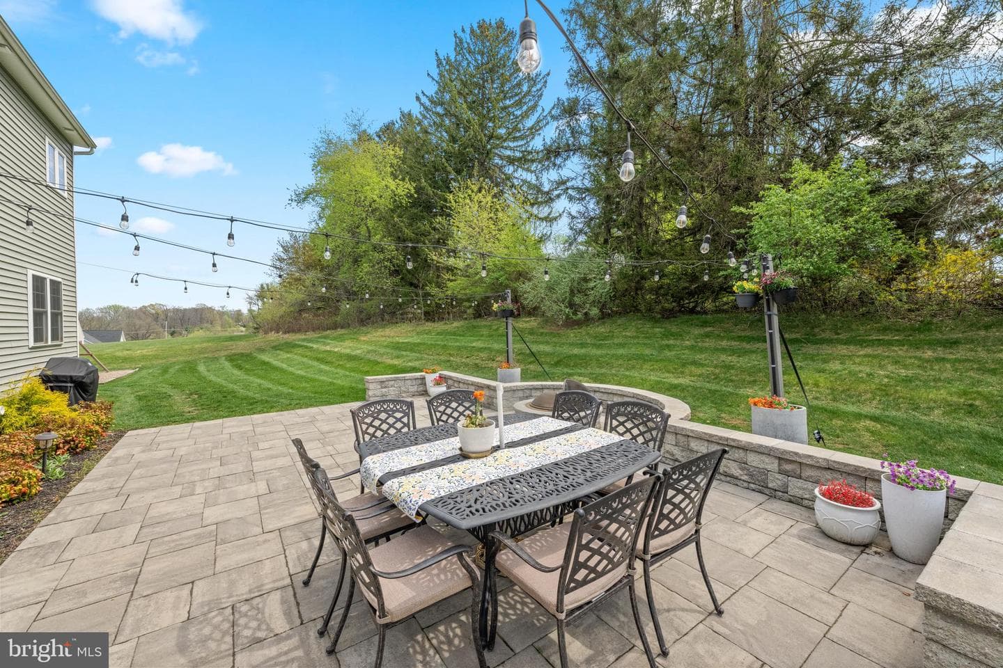 10 Giana Way photo 10