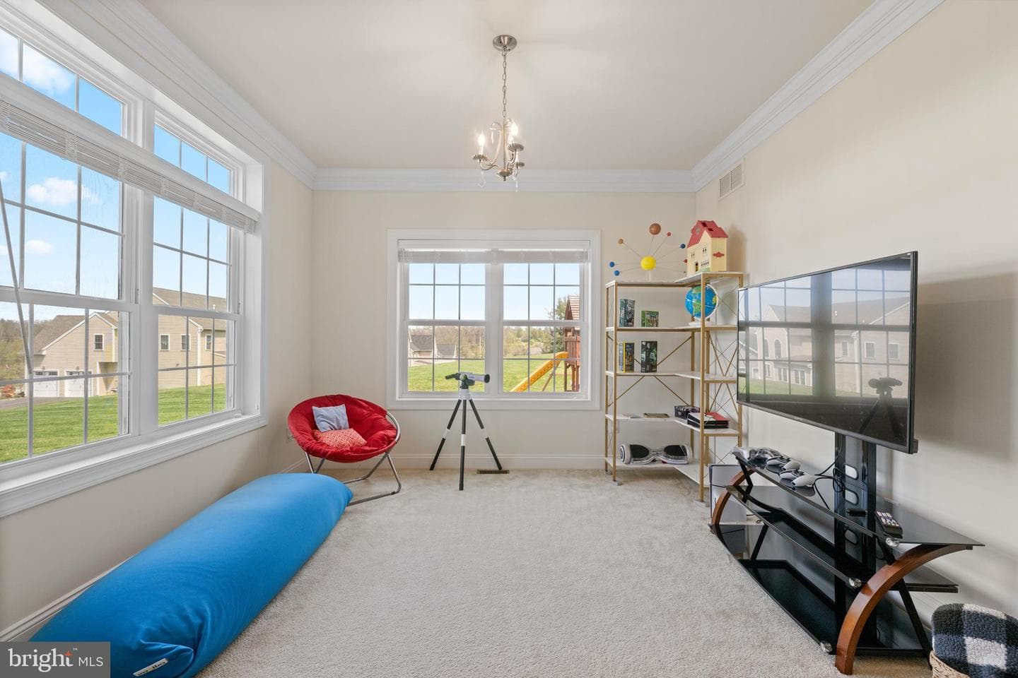 10 Giana Way photo 24