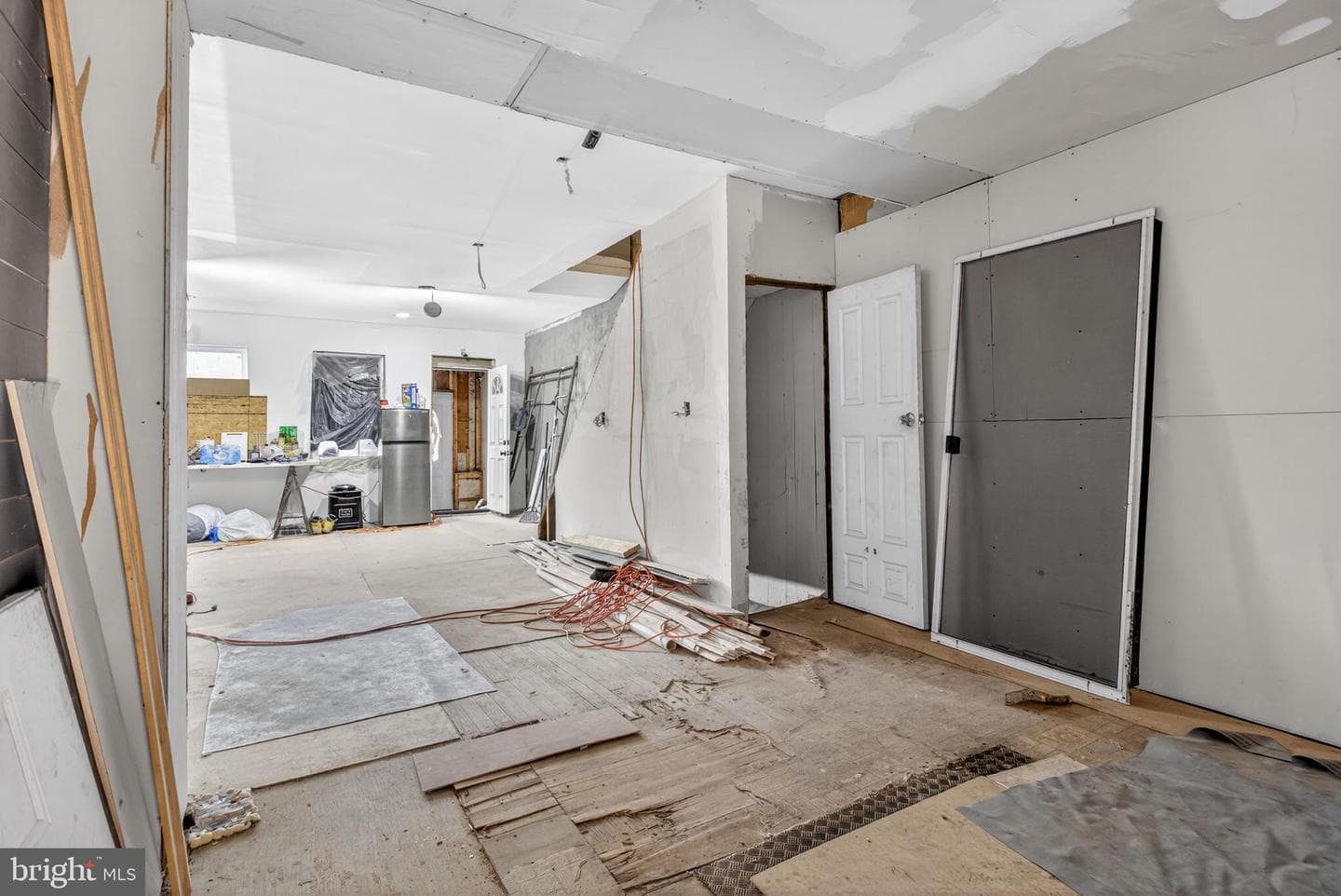 1141 Thomas Street photo 11