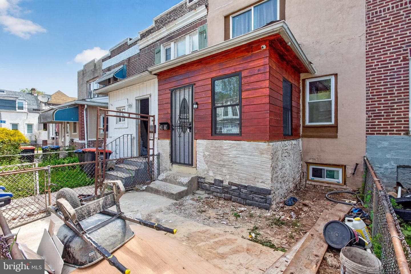 1141 Thomas Street photo 4