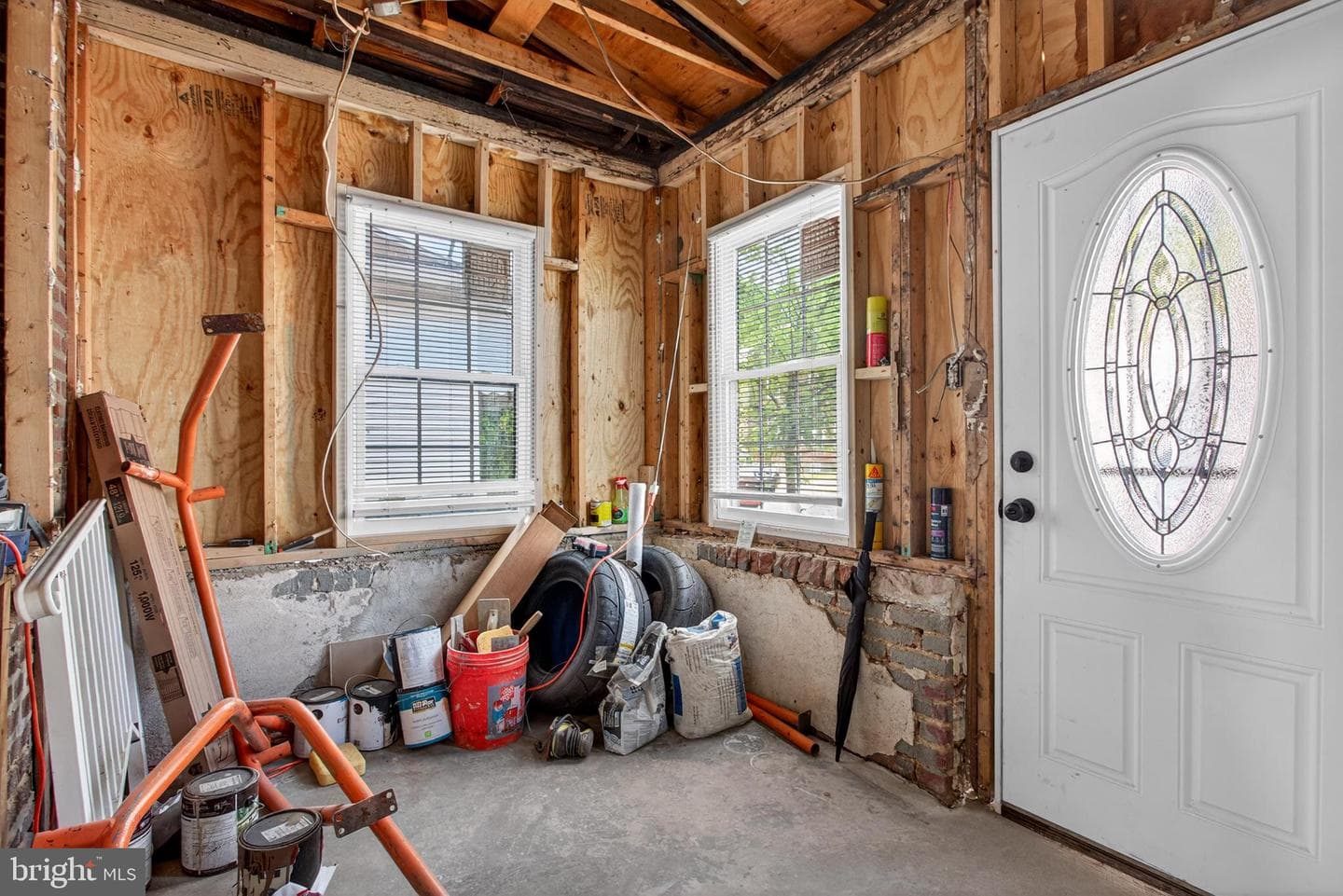 1141 Thomas Street photo 6