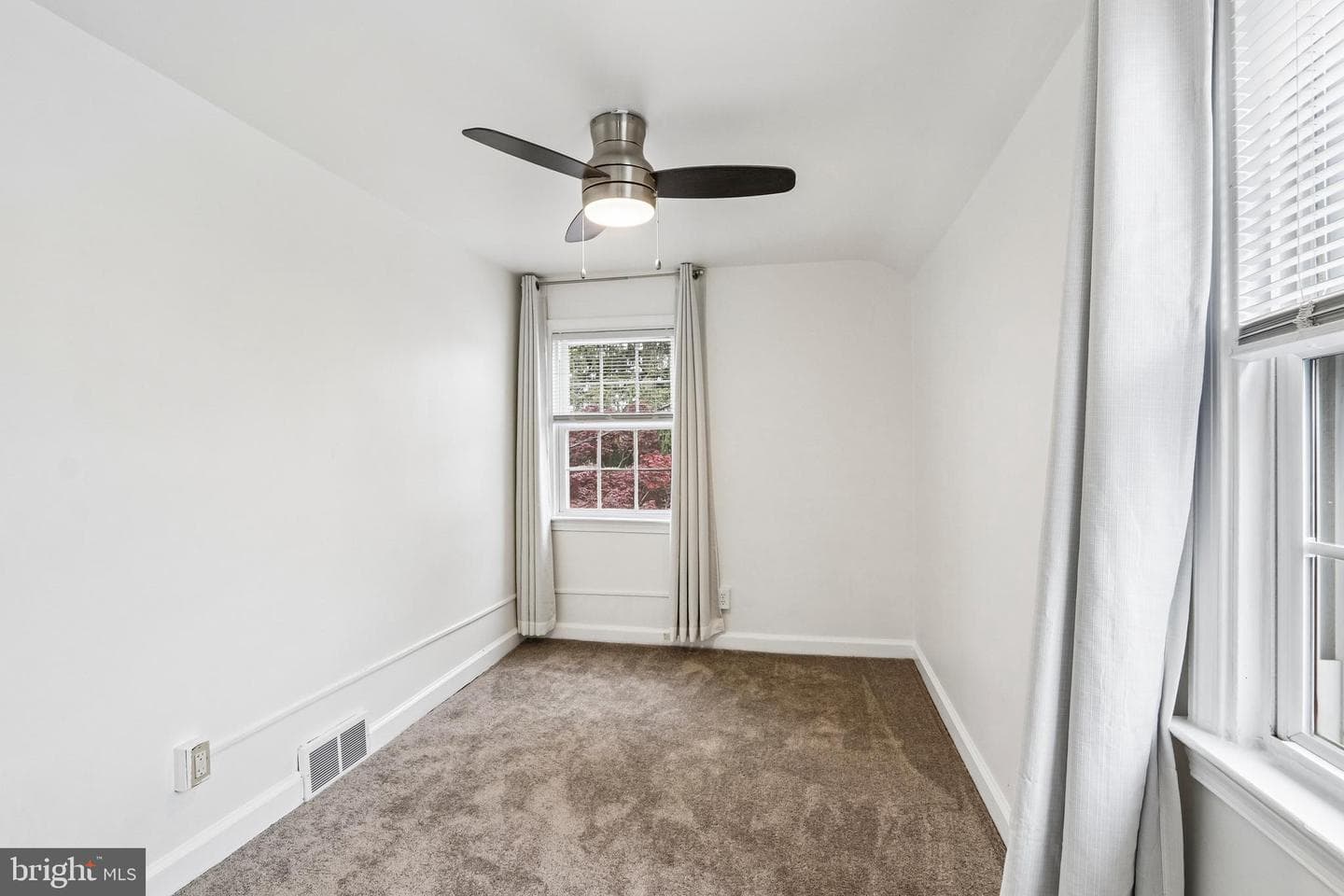 12 Vinsmith Avenue photo 17