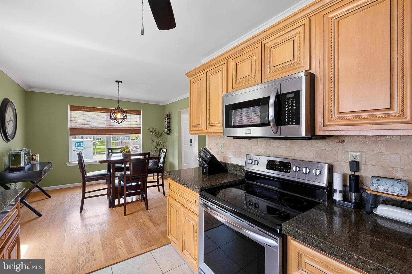 88 Louis James Ct photo 4