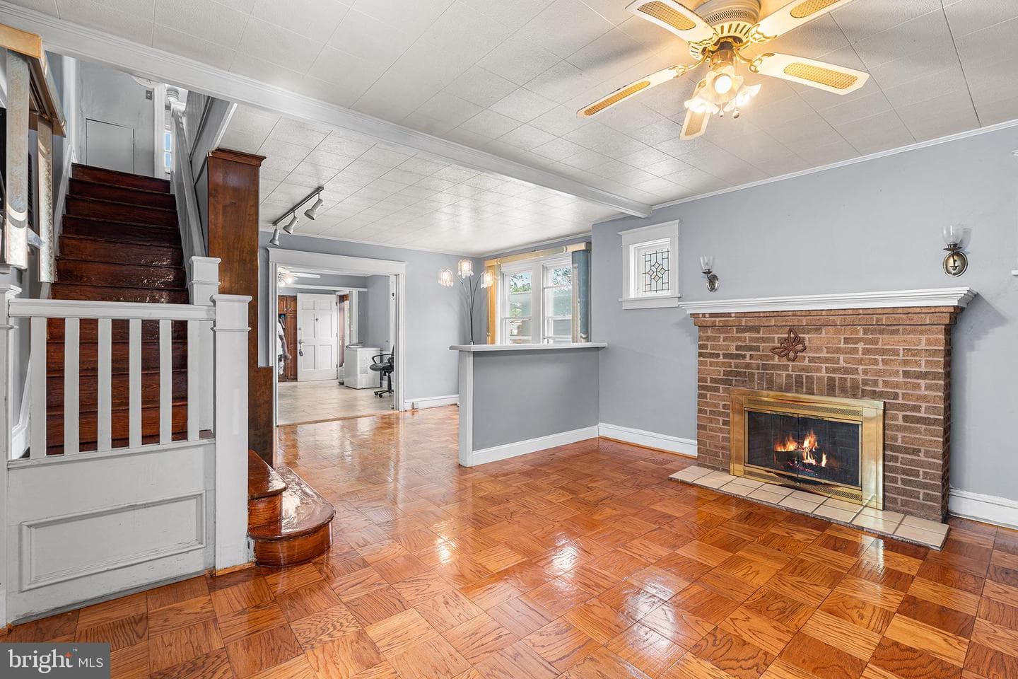 3 Beverly Avenue photo 2