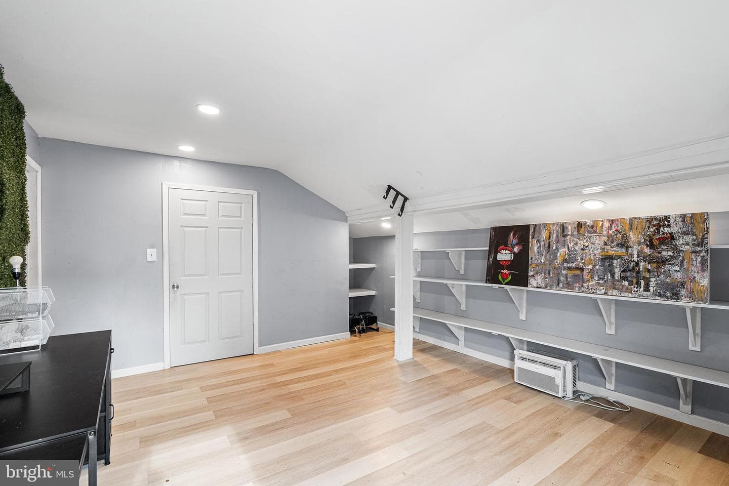 3 Beverly Avenue photo 32