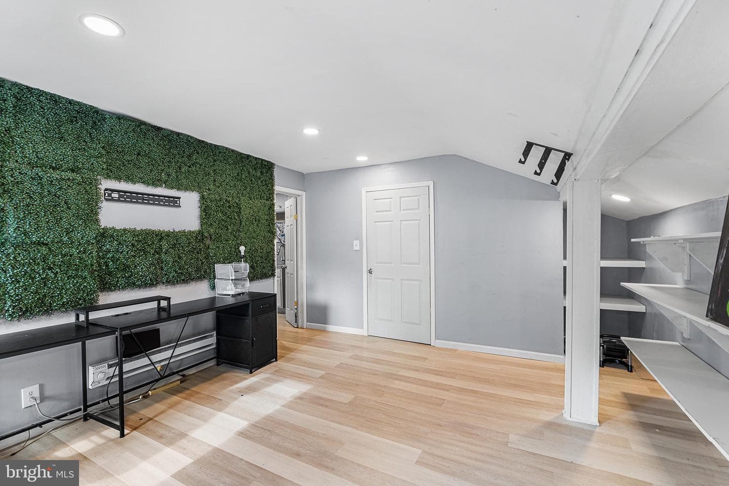 3 Beverly Avenue photo 35