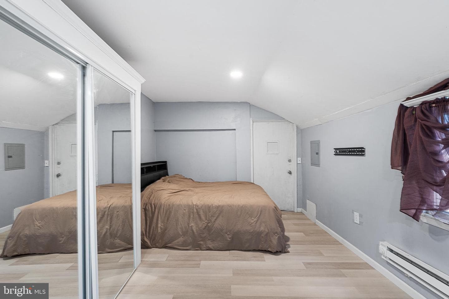 3 Beverly Avenue photo 41