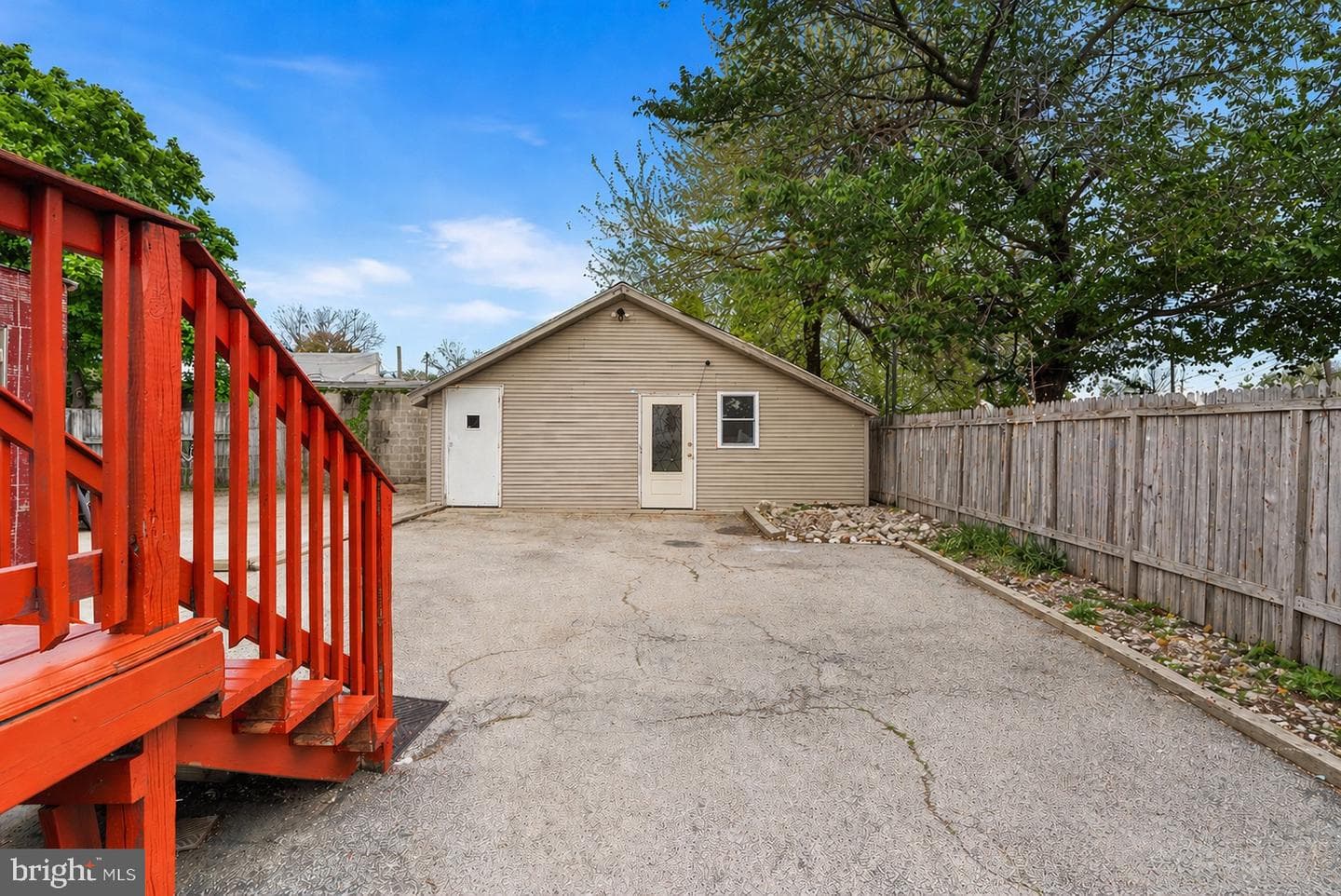3 Beverly Avenue photo 44