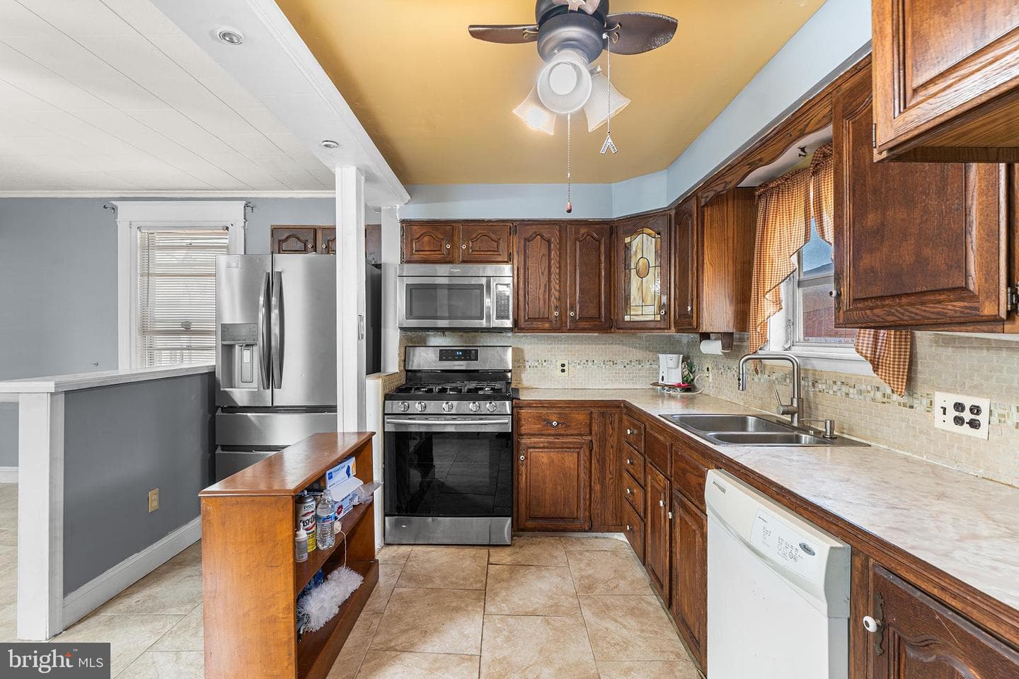 3 Beverly Avenue photo 8