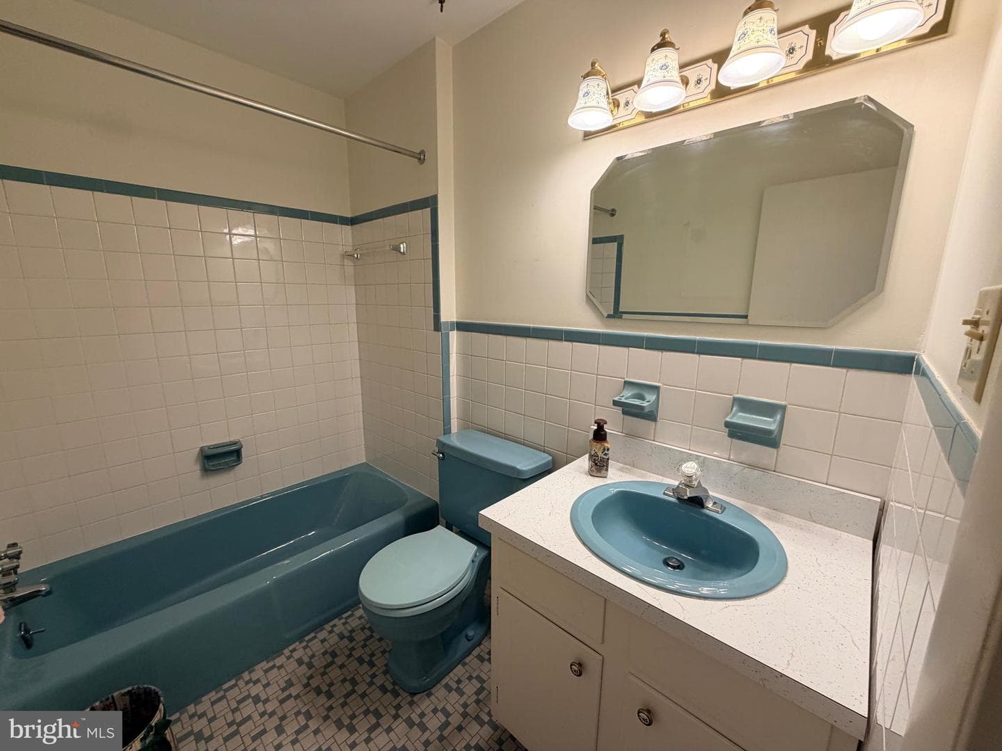 312 Mount Alverno Road photo 13