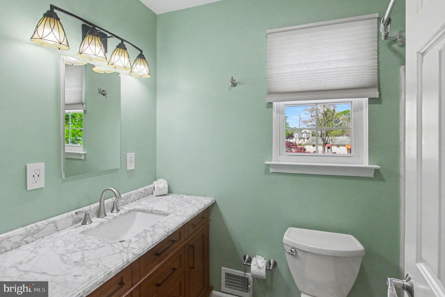 4016 Washington Drive photo 21