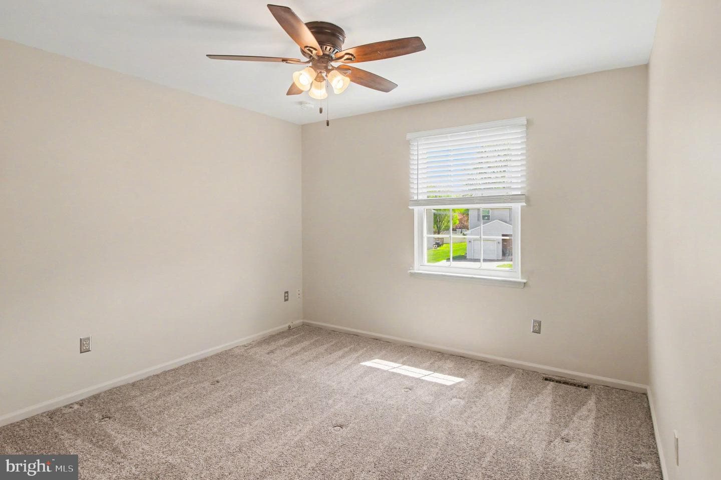 4016 Washington Drive photo 22