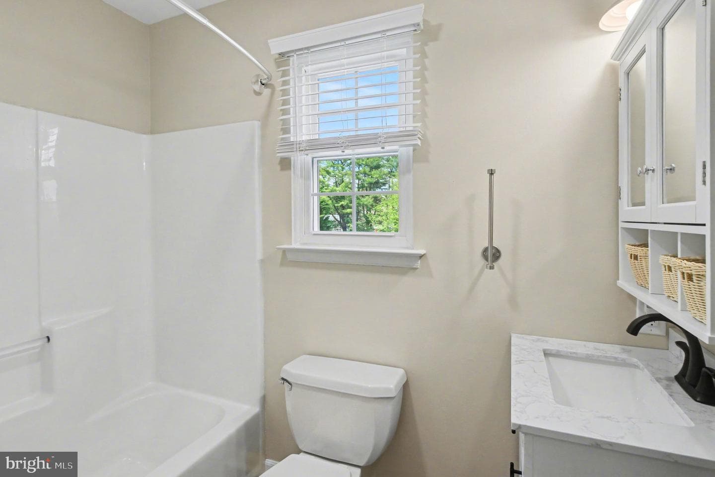 4016 Washington Drive photo 24