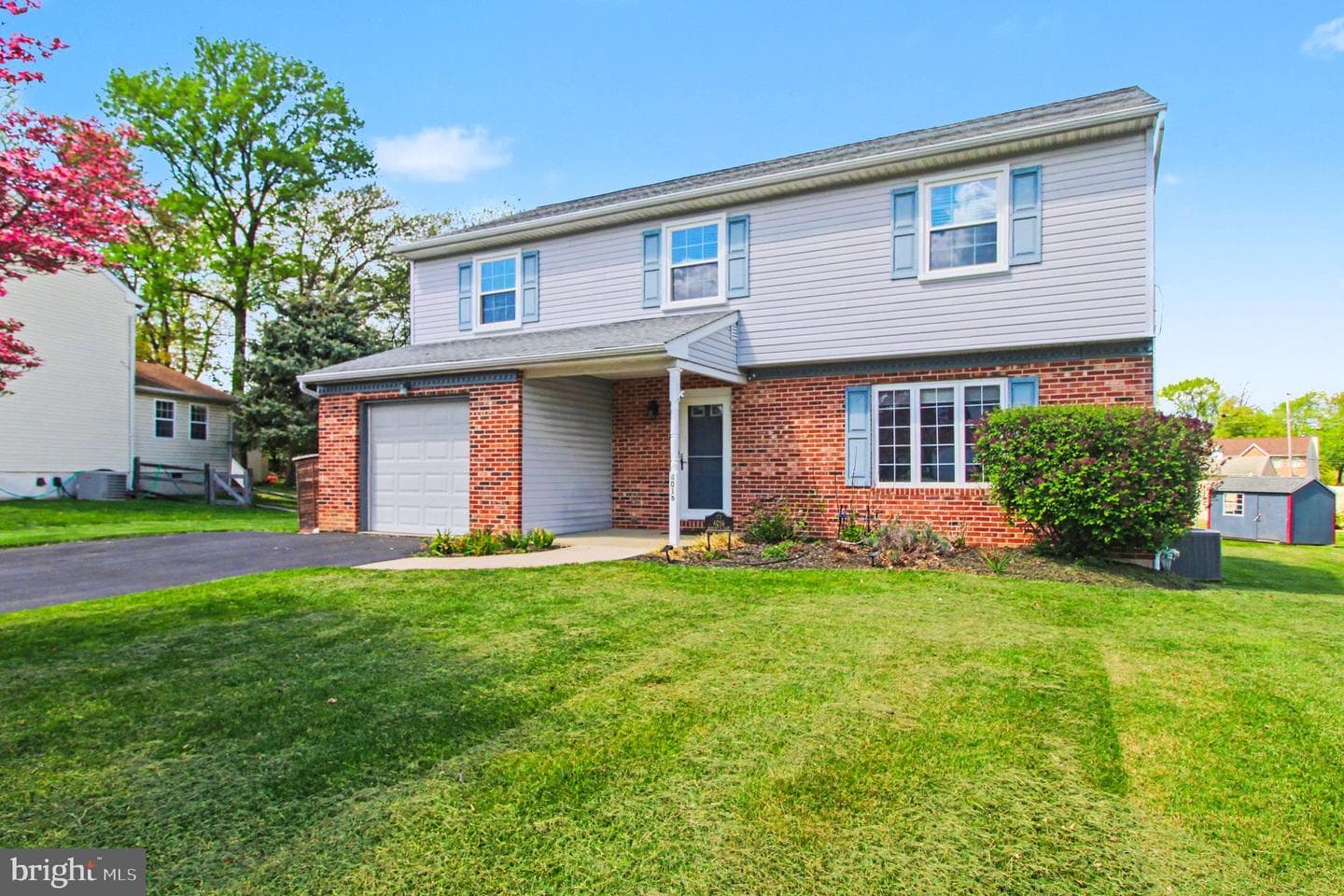 4016 Washington Drive photo 3
