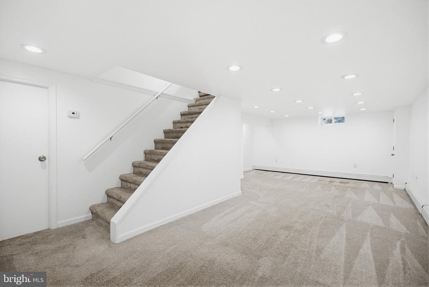 416 Dutton Street photo 11