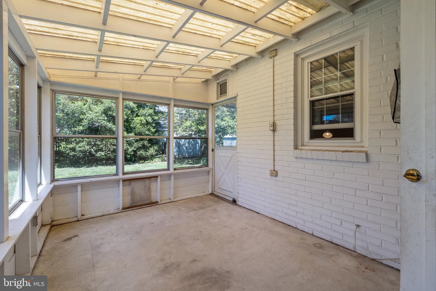 508 Devon Road photo 26