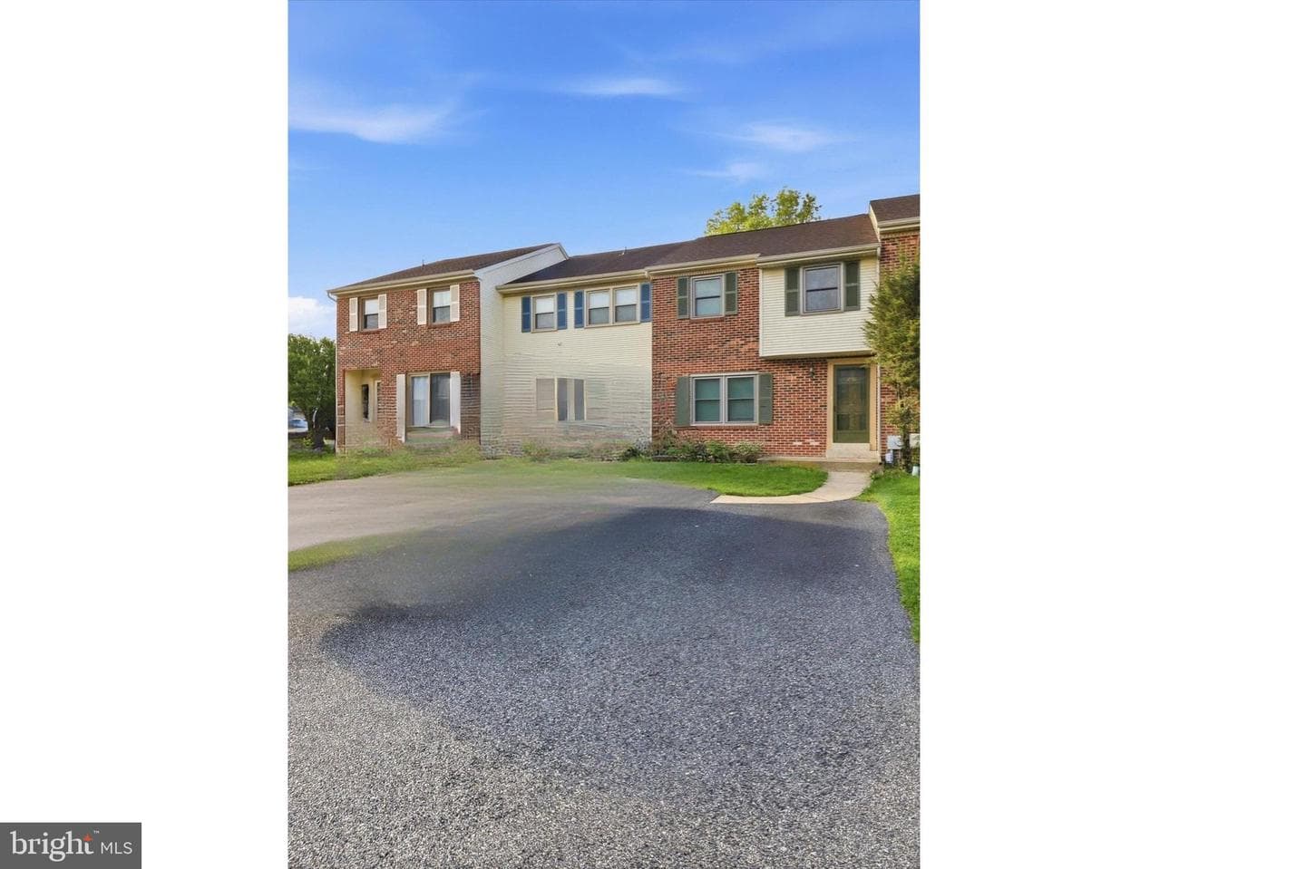 230 Sulky Way photo 2