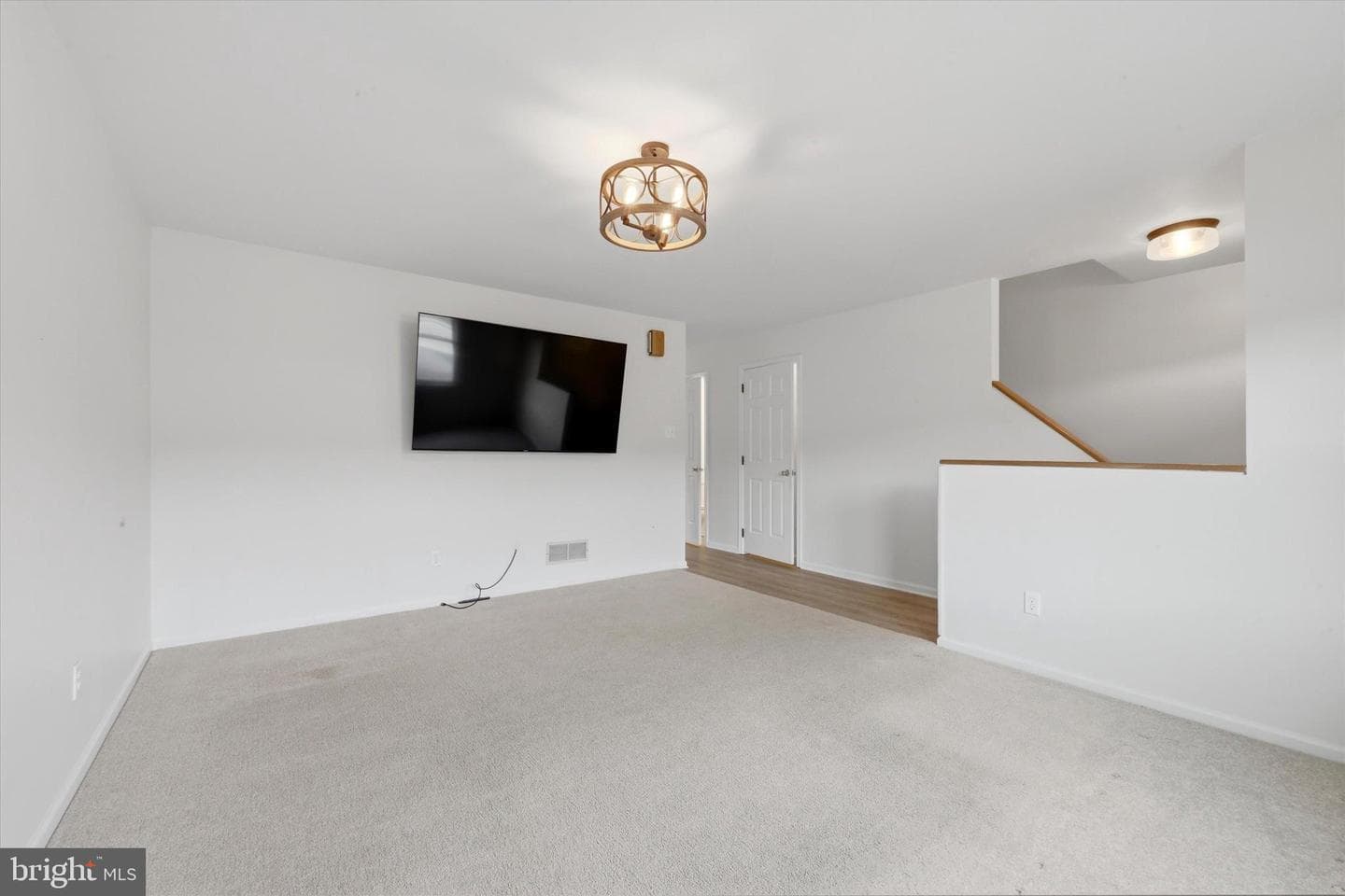 230 Sulky Way photo 5