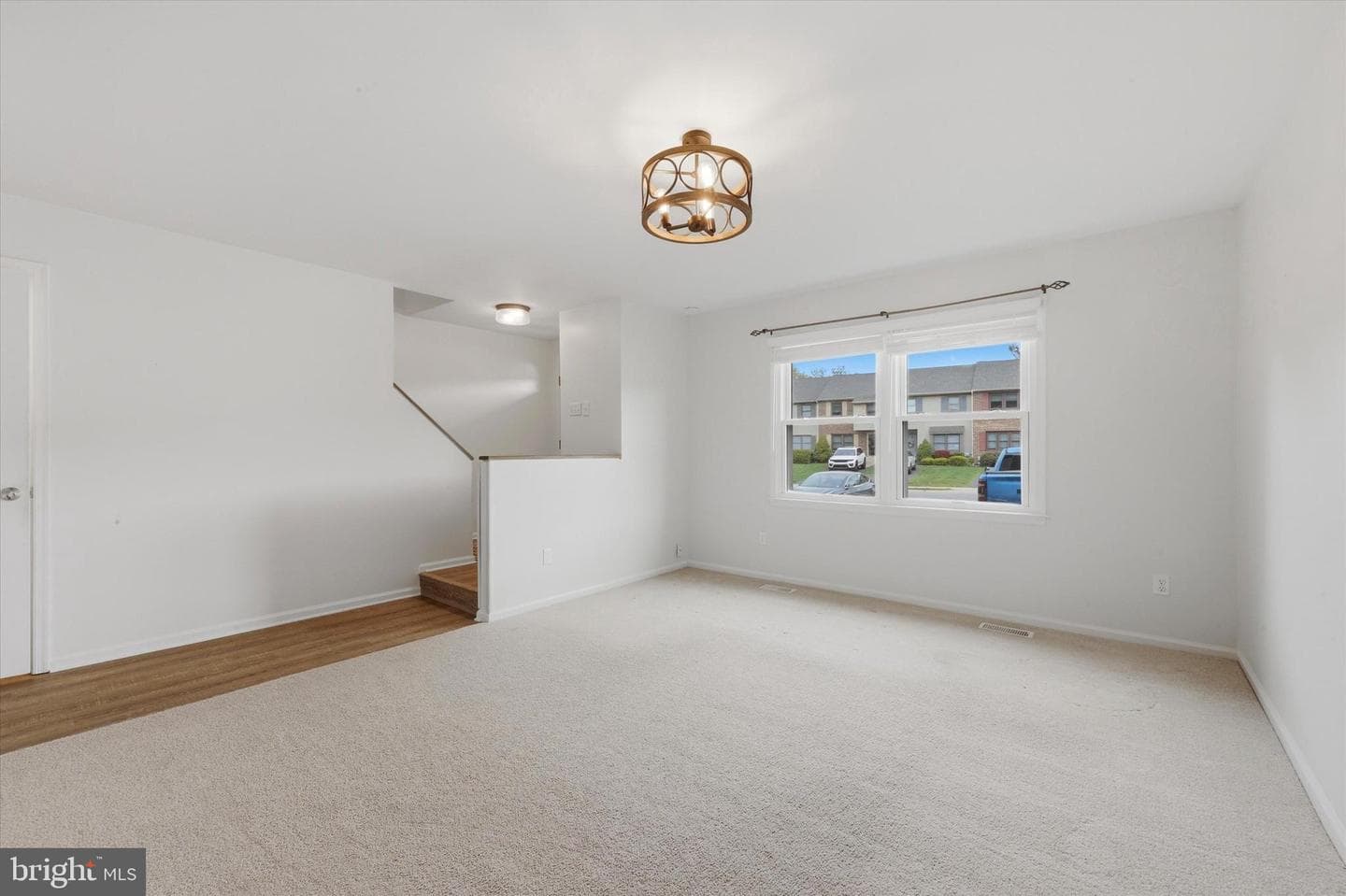 230 Sulky Way photo 6