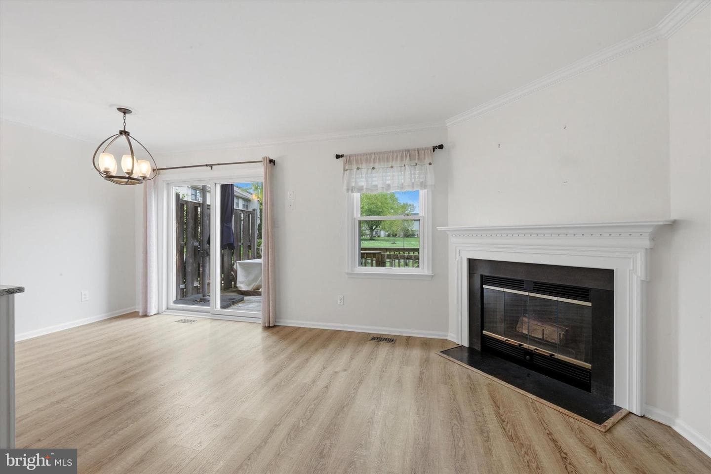 230 Sulky Way photo 7