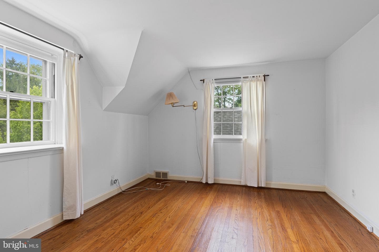 71 Forest Lane photo 23