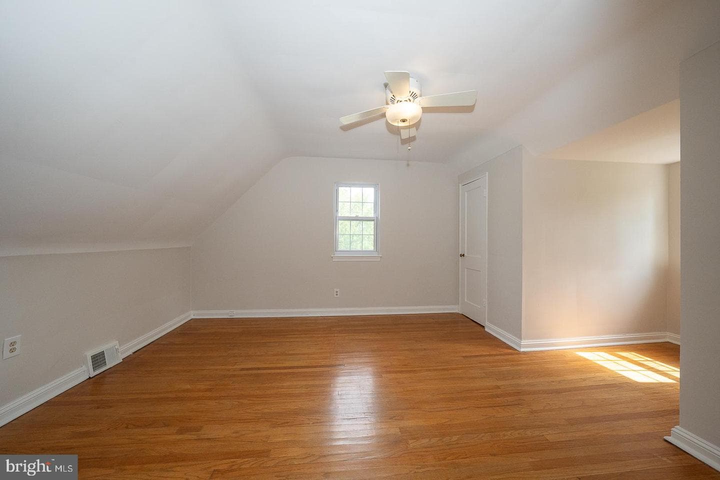 333 S Swarthmore Avenue photo 22