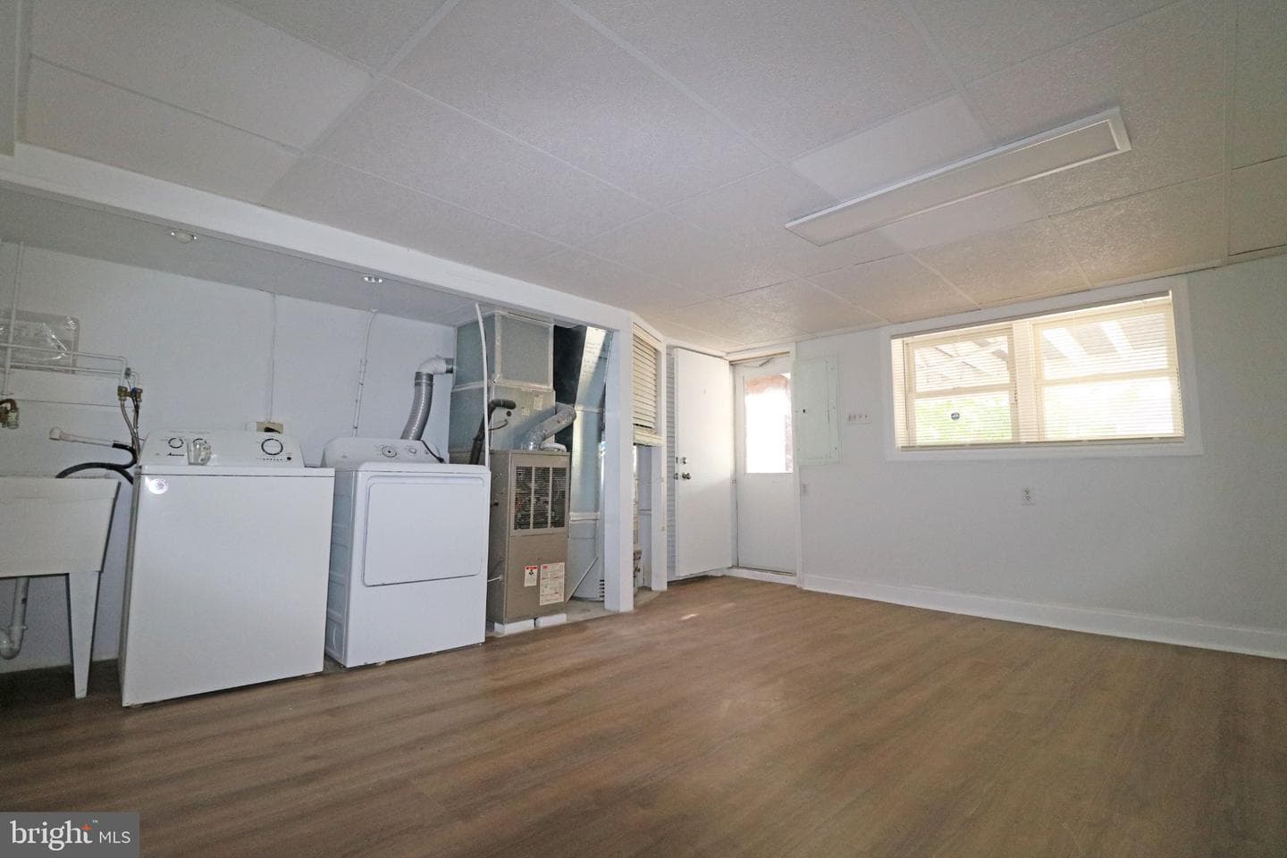 272 Westbrook Drive photo 23