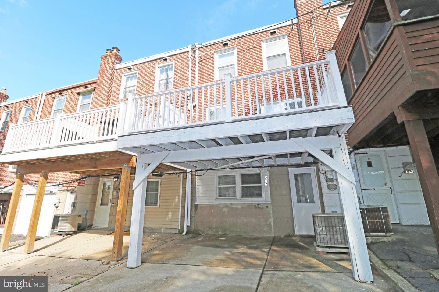 272 Westbrook Drive photo 27