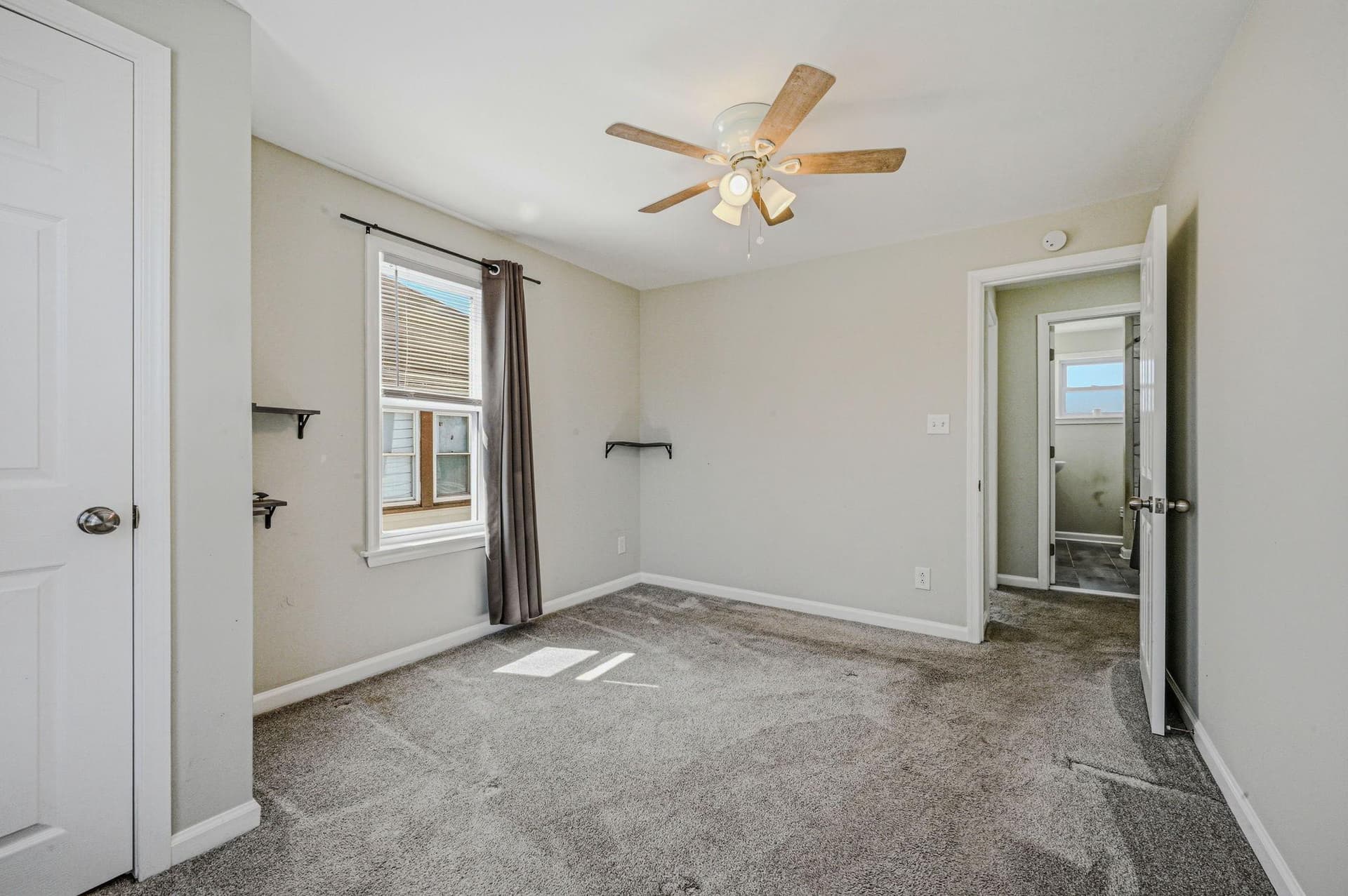 630 Taylor Avenue photo 24
