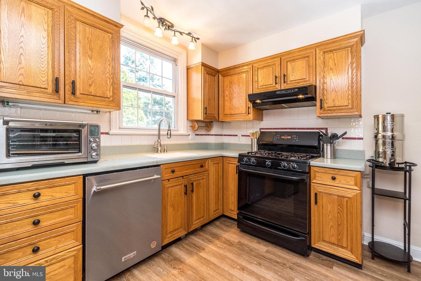 316 Eldon Avenue photo 24