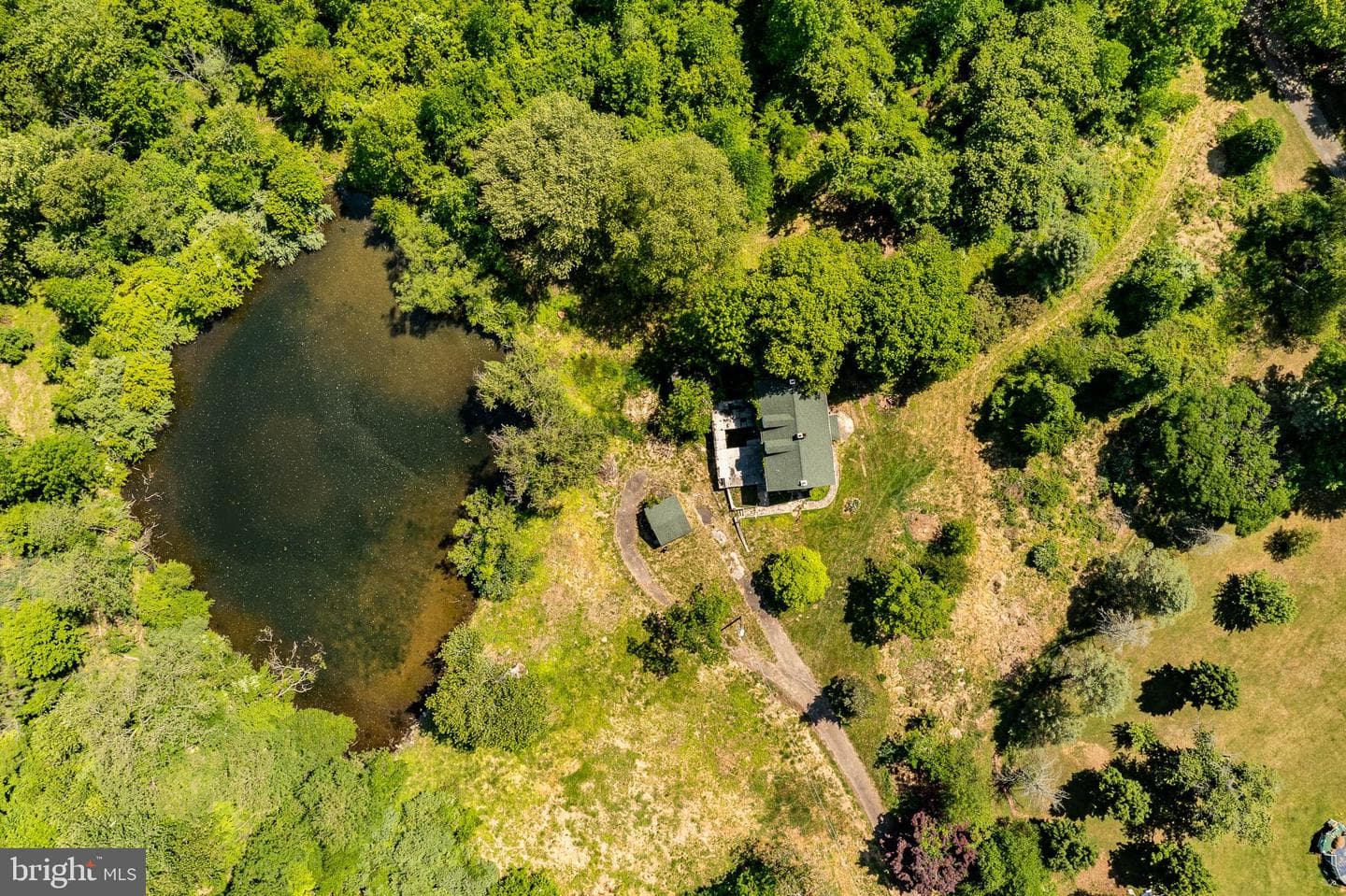 158 Locksley Road photo 1