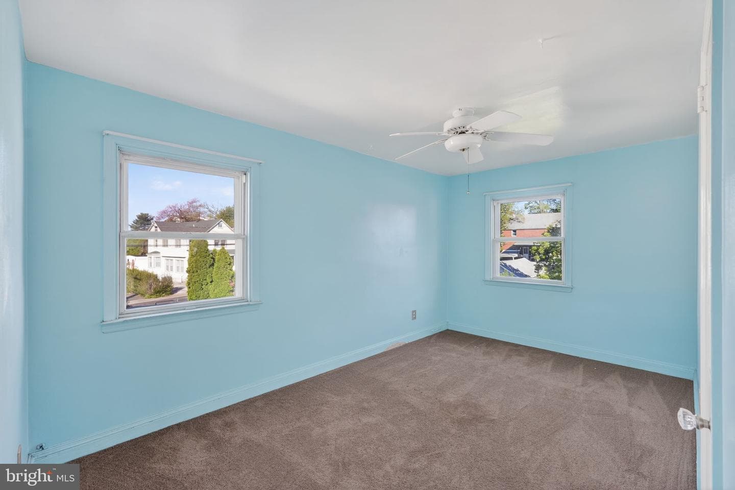 230 Windsor Avenue photo 27