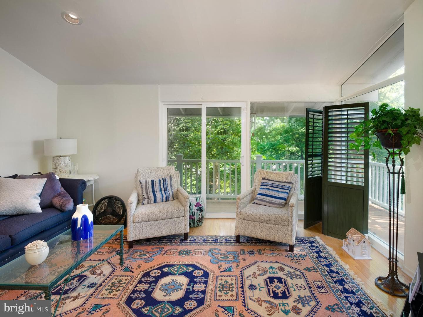 310 Jeffrey Lane photo 16