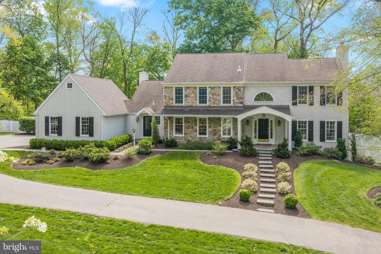 725 S Roberts Road