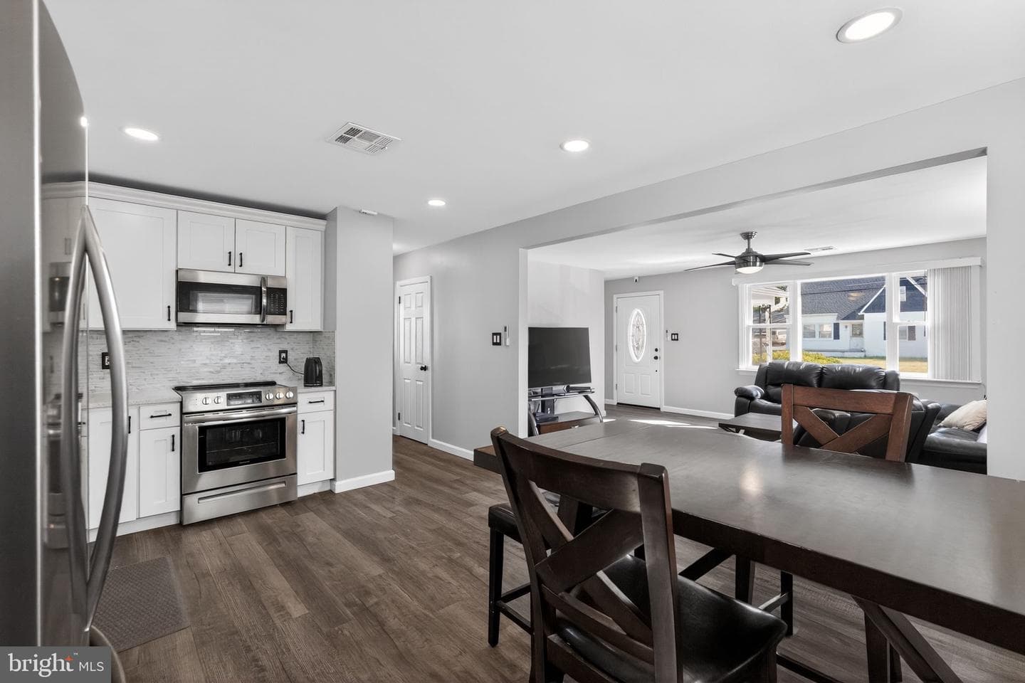 110 Mccormick Avenue photo 10