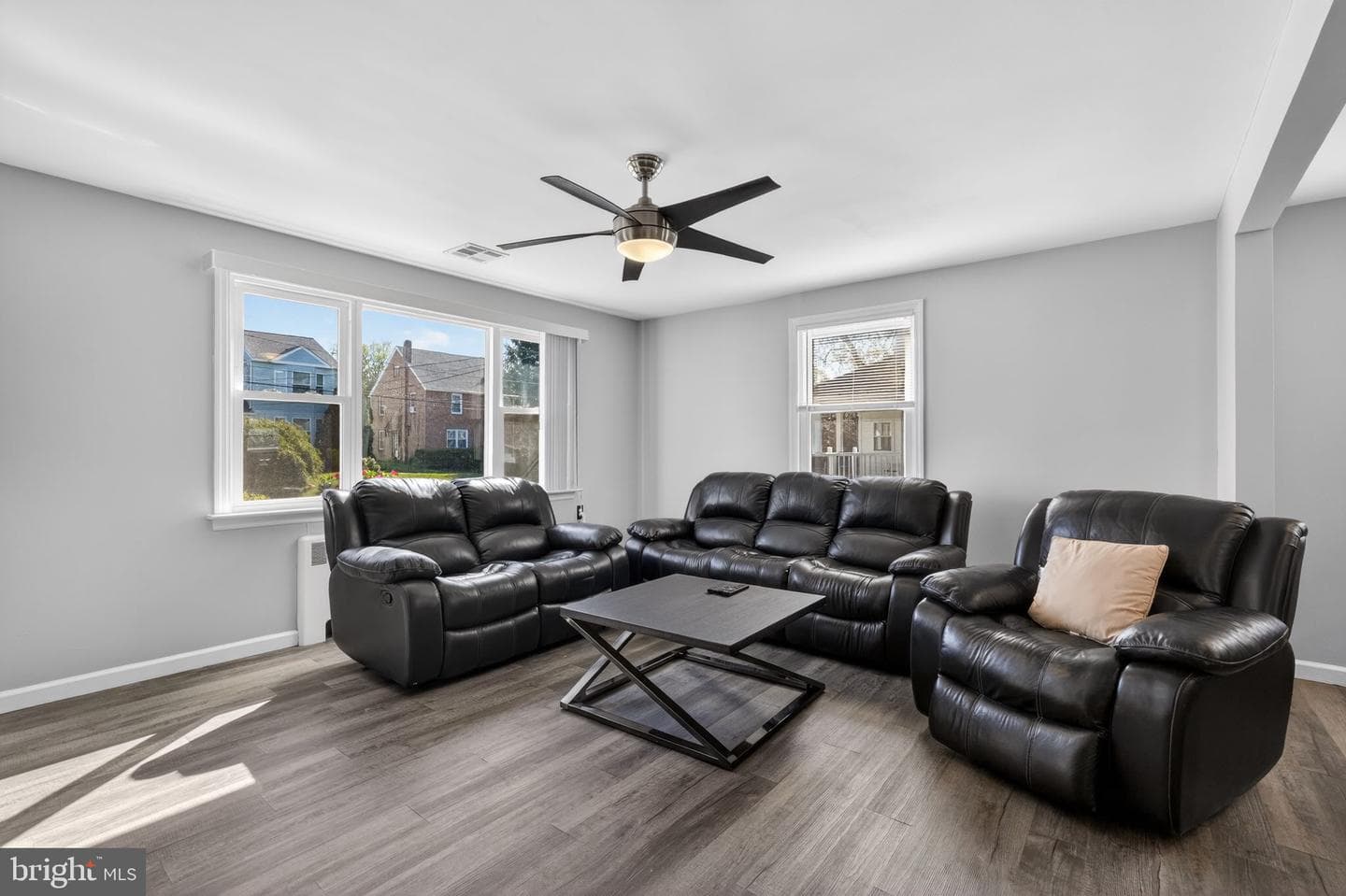 110 Mccormick Avenue photo 3