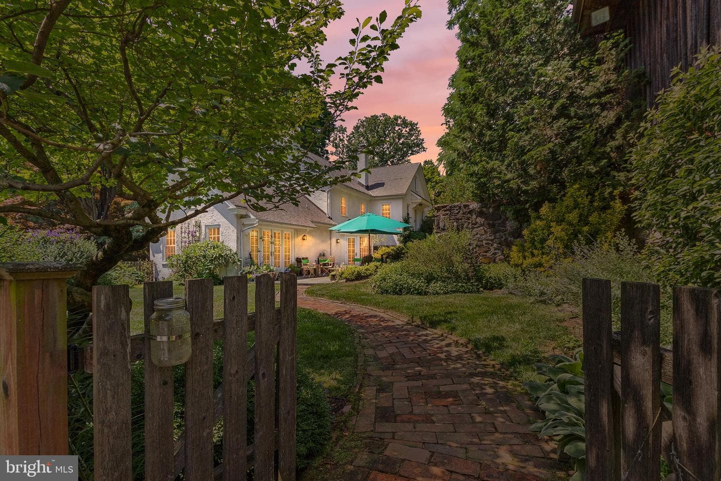 1205 Valley Road photo 10