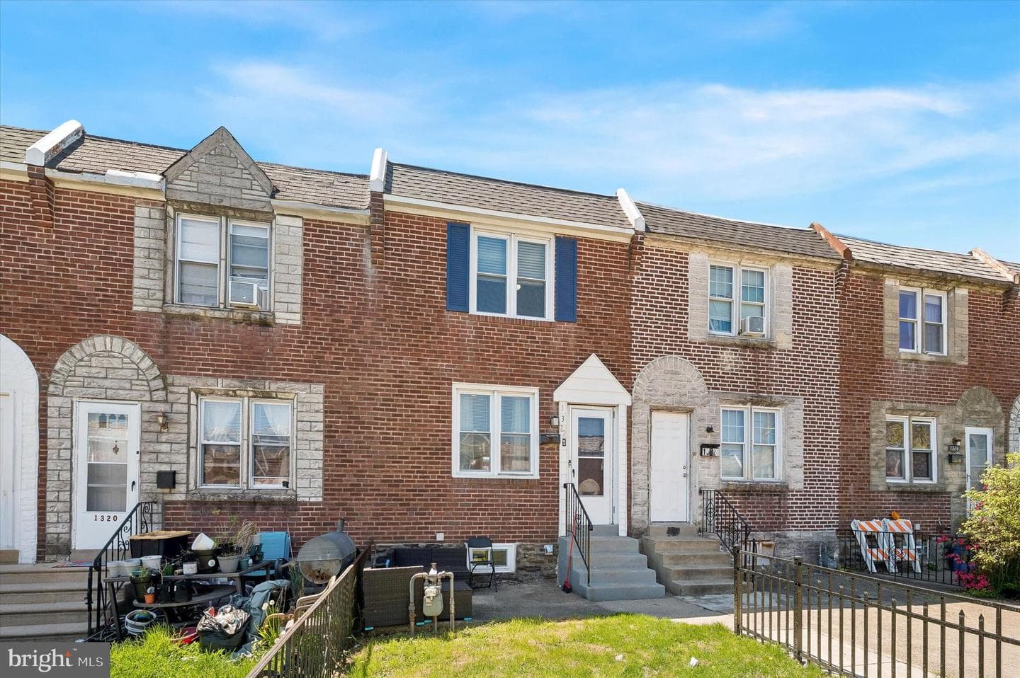 1322 Edgehill Road photo 3