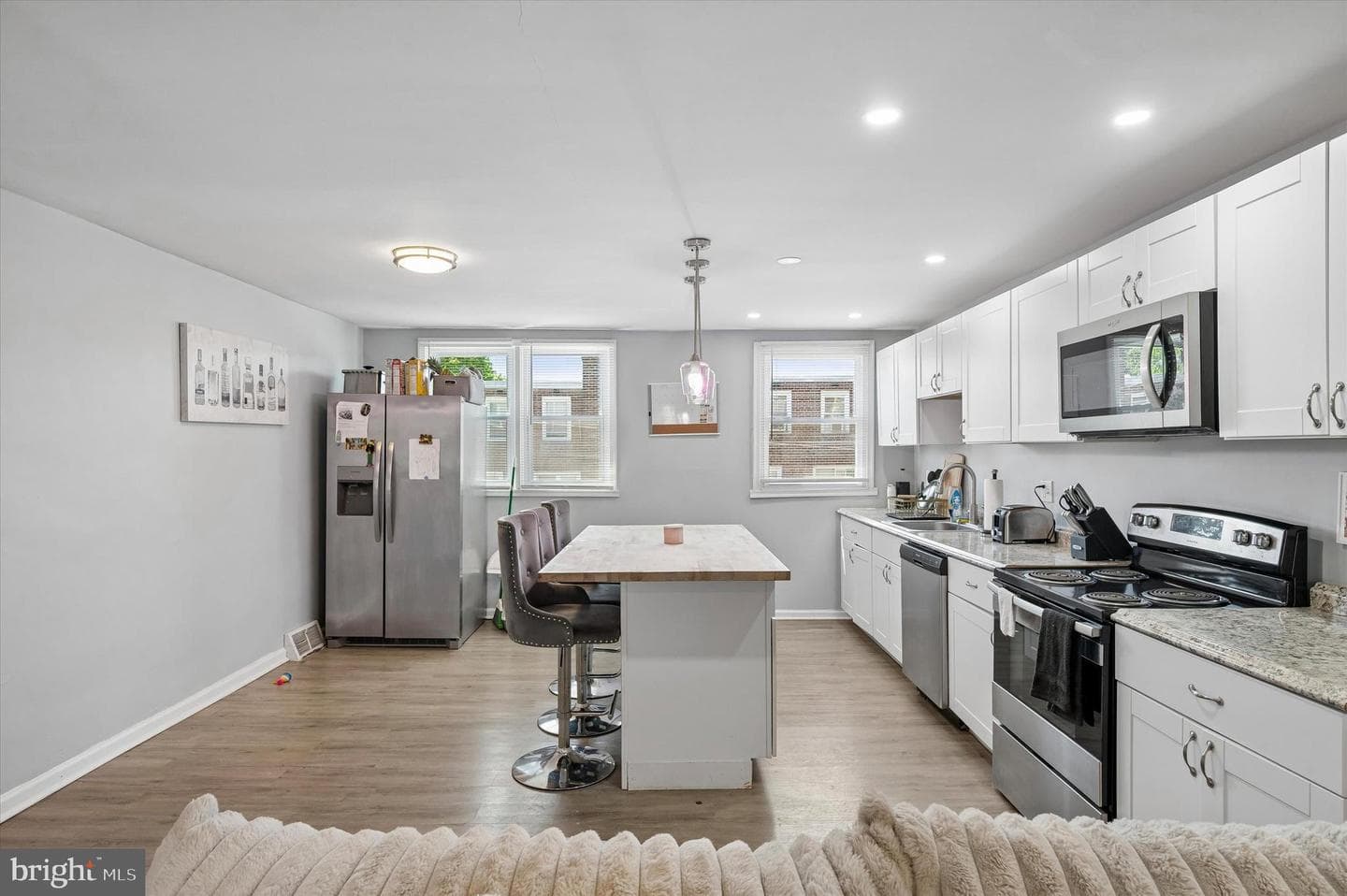 1322 Edgehill Road photo 9