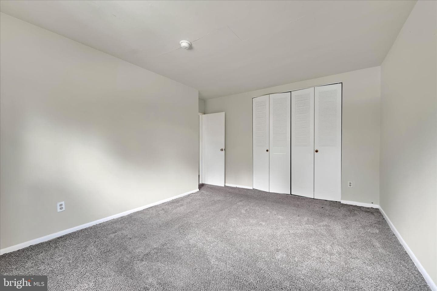 100 E Glenolden Ave # P12 photo 14